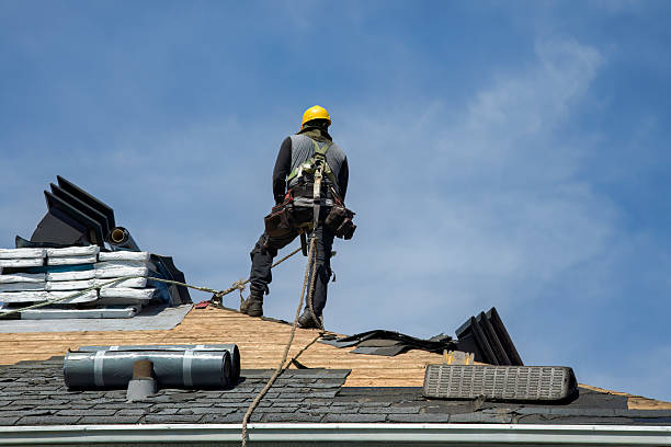 Professional Emergency Roof Repair technician working in San Bernardino, CA